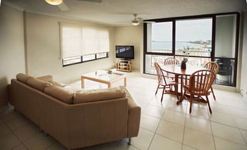Langley Park Apartments - Accommodation QLD 36