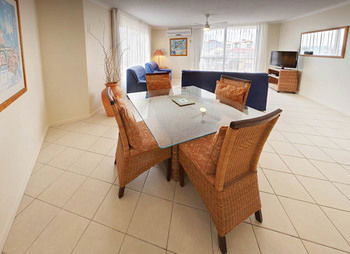 Langley Park Apartments - Accommodation QLD 40