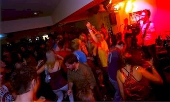 Delany Hotel - Accommodation QLD 5