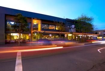 Delany Hotel - Accommodation QLD 7