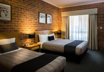 Akuna Motor Inn And Apartments - Accommodation QLD 24