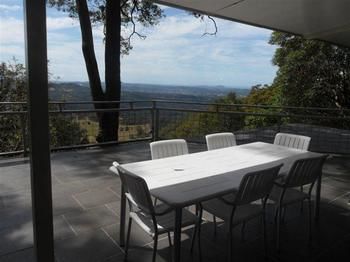 Treetops Accommodation Montville - Accommodation QLD 3