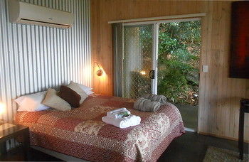 Treetops Accommodation Montville - Accommodation QLD 24