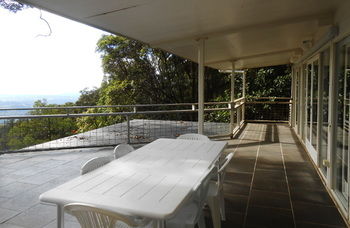 Treetops Accommodation Montville - Accommodation QLD 62