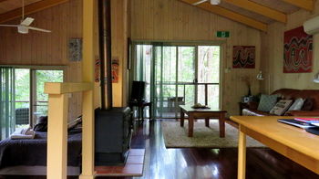 Treetops Accommodation Montville - Accommodation QLD 70
