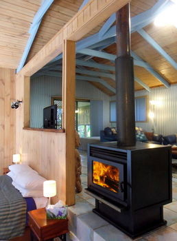 Treetops Accommodation Montville - Accommodation QLD 86