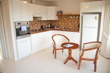 Yarra Glen Racecourse Apartments - Accommodation QLD 0