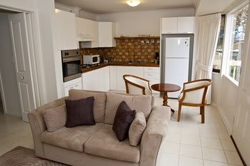Yarra Glen Racecourse Apartments - Accommodation QLD 14