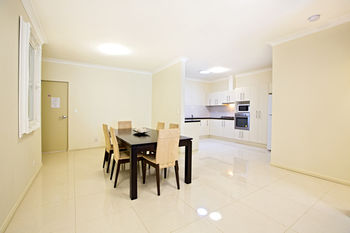 Astina Serviced Apartments - Central - Accommodation QLD 8