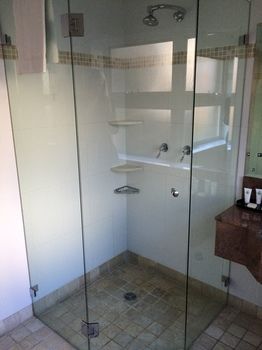 Darcys Hotel At Homebush - Accommodation QLD 1