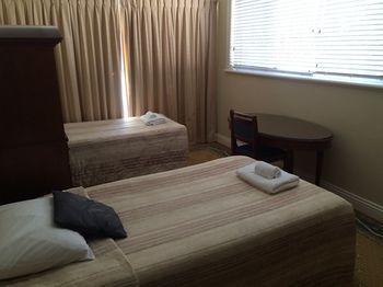 Darcys Hotel At Homebush - Accommodation QLD 20