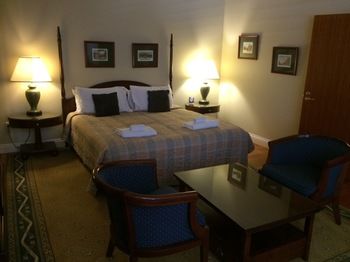 Darcys Hotel At Homebush - Accommodation QLD 21