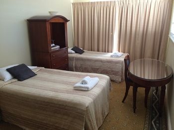 Darcys Hotel At Homebush - Accommodation QLD 22