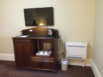 Darcys Hotel At Homebush - Accommodation QLD 24