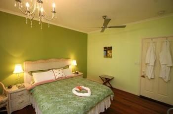 Noosa Country House - Accommodation QLD 6