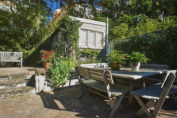 Bondi Beach House - Accommodation QLD 40