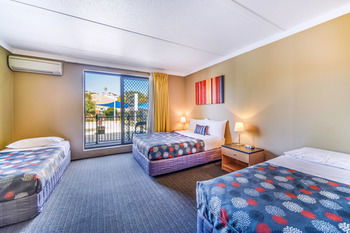 Sands Hotel, Maroubra - Accommodation QLD 19
