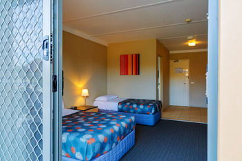 Sands Hotel, Maroubra - Accommodation QLD 21