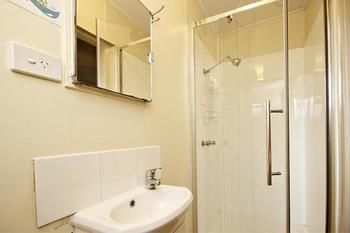 Mapleton Cabins & Caravan Park - Accommodation QLD 2