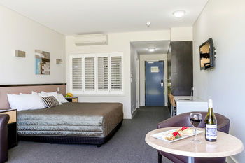Macquarie Inn - Accommodation QLD 8
