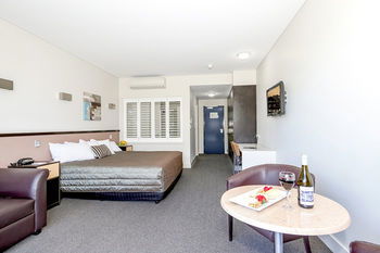 Macquarie Inn - Accommodation QLD 11