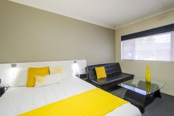 The Abbey Motor Inn - Accommodation QLD 8