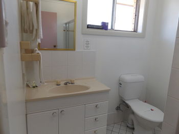 Civic Motel - Accommodation QLD 13