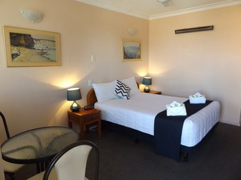 Civic Motel - Accommodation QLD 21