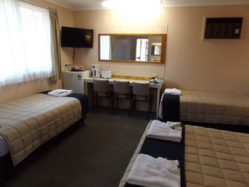 Civic Motel - Accommodation QLD 22