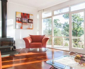 Eltham Retreat - Accommodation QLD 10