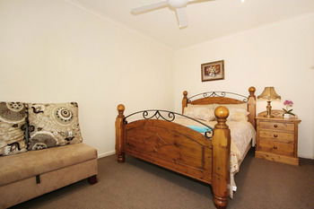 Lisson Holiday Rental - Accommodation QLD 3