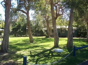 Budgewoi Holiday Park - Accommodation QLD 5