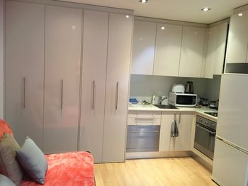Darling Harbour Apartment - Accommodation QLD 14