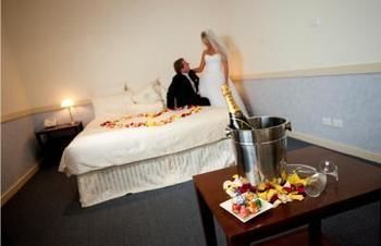 Hawkesbury Race Club Motel - Accommodation QLD 5