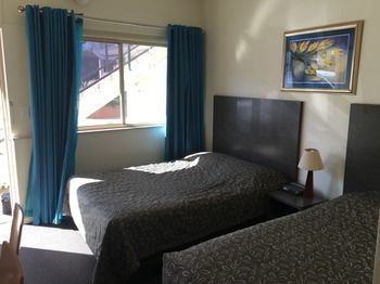 Westside Motor Inn - Accommodation QLD 5