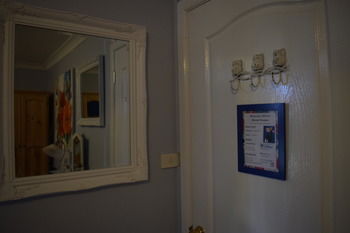 Meurants Manor Bed And Breakfast - Accommodation QLD 55