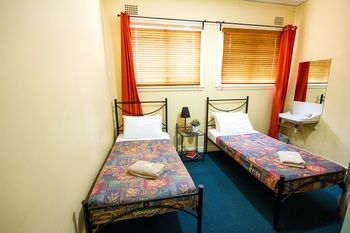 Grand Hotel Rockdale - Accommodation QLD 14