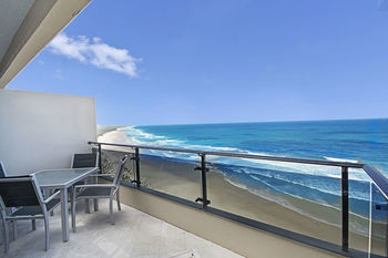 Clubb Coolum Beach Resort - Accommodation QLD 20