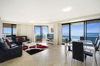 Clubb Coolum Beach Resort - Accommodation QLD 46