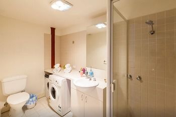 Anchor On Little Collins - Accommodation QLD 6