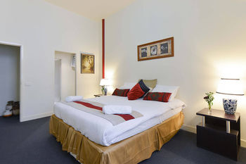 Anchor On Little Collins - Accommodation QLD 10