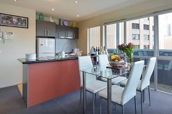 Anchor On Collins - Accommodation QLD 26