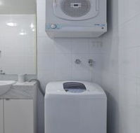 Bayviews Apartment - Accommodation QLD