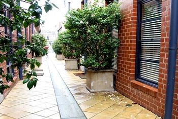 Apartment2c - Old Hat Factory - Accommodation QLD 1