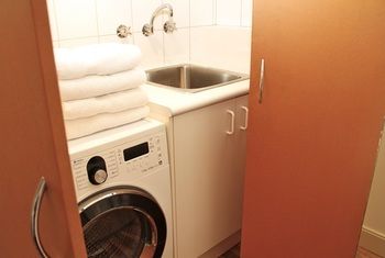 Apartment2c - Old Hat Factory - Accommodation QLD 6