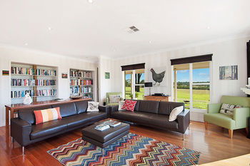 Block Eight - Accommodation QLD 8