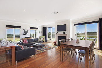 Block Eight - Accommodation QLD 9