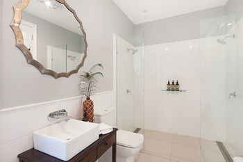 Block Eight - Accommodation QLD 32