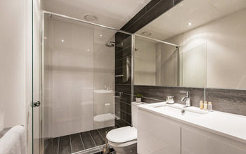 Apartment2c - Parkside - Accommodation QLD 0