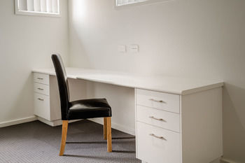 Wallsend Executive Apartments - Accommodation QLD 9